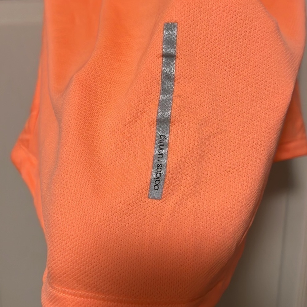 COPY - Adidas Workout shirt - Picture 3 of 3